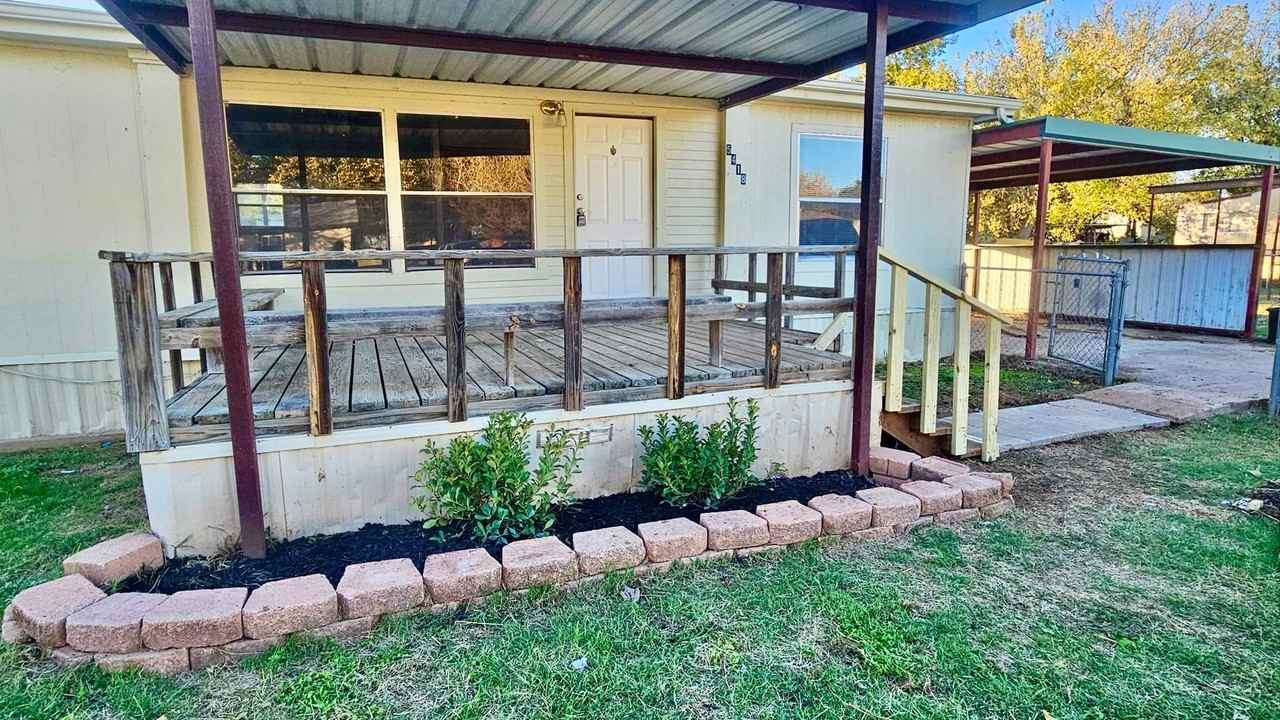 5418 Lake View Dr - Photo 3 of 18