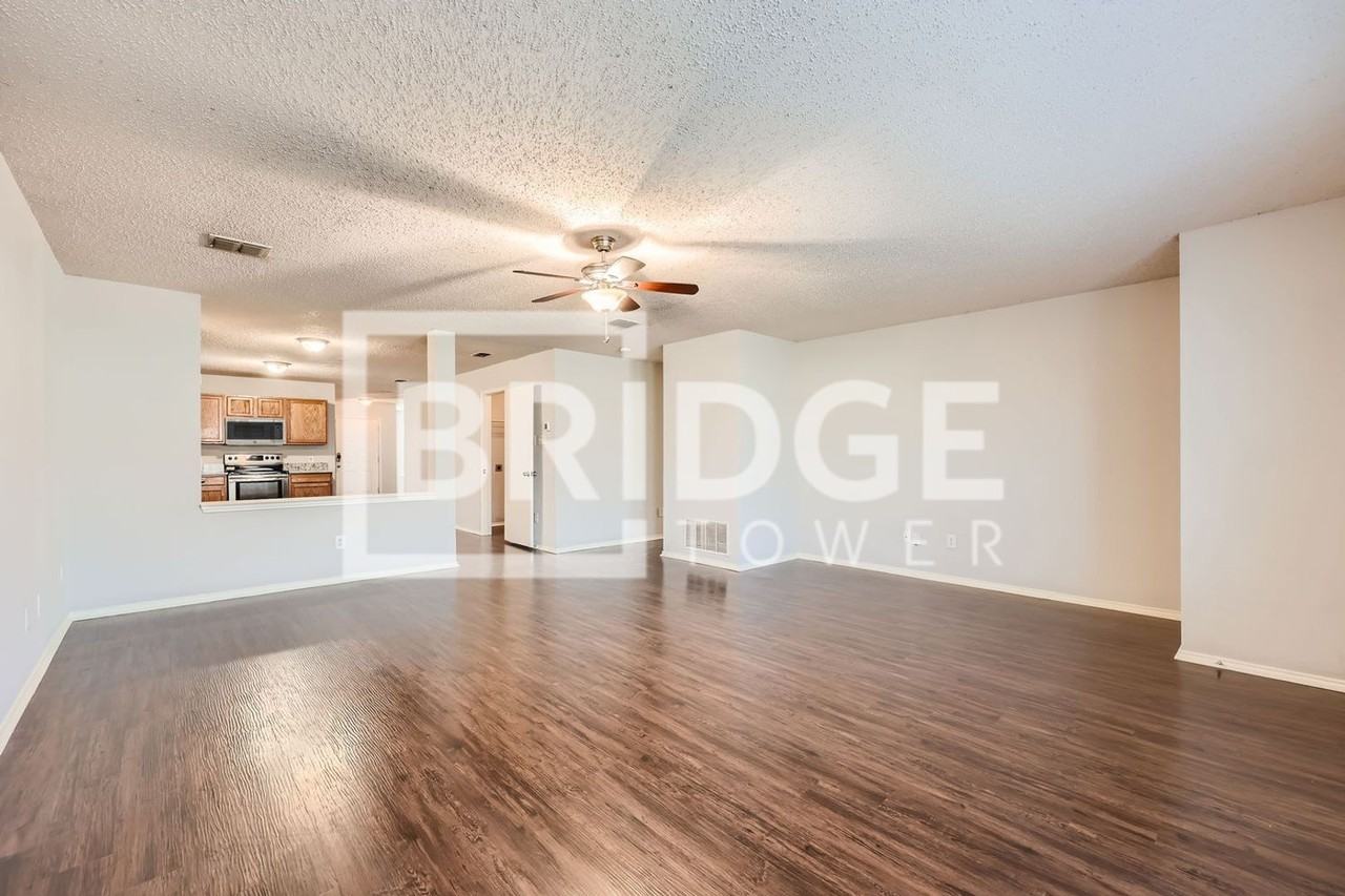 2817 Mcintosh Ct - Photo 3 of 22
