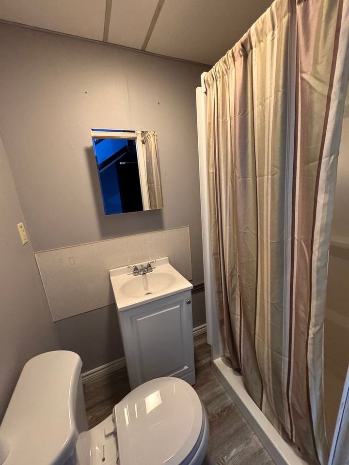 640 Jefferson Ave Apt 2a #2A - Photo 6 of 10