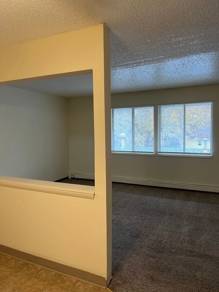 $500 OFF 1ST MONTHS RENT!!! APPLY TODAY CHAD ESTATES - Photo 2 of 9