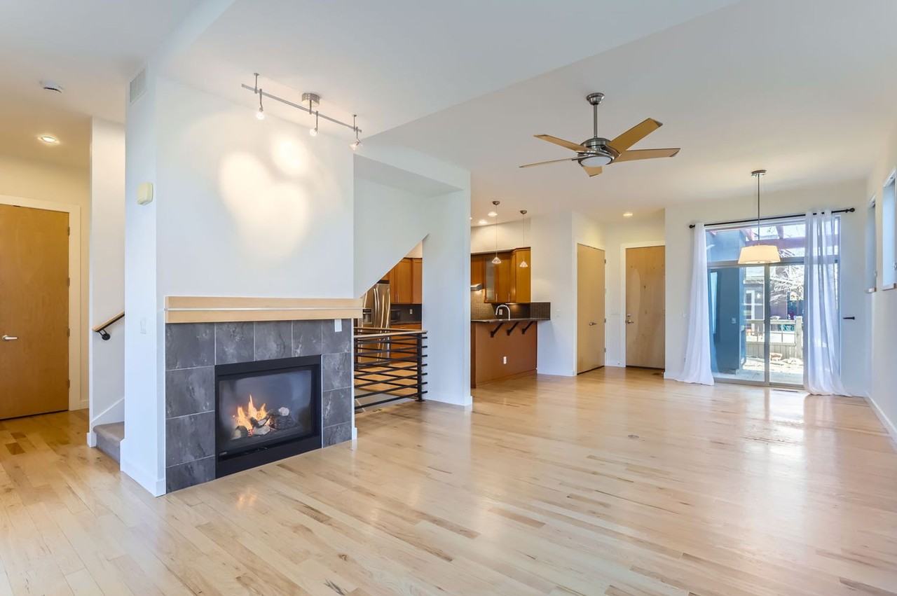 3730 Star Ln - Photo 3 of 32