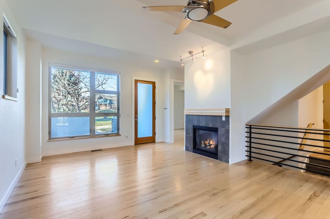 3730 Star Ln - Photo 5 of 32