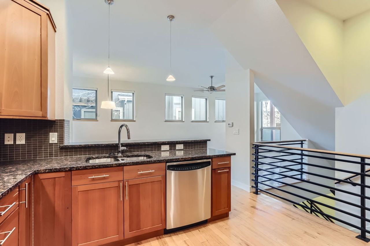 3730 Star Ln - Photo 7 of 32