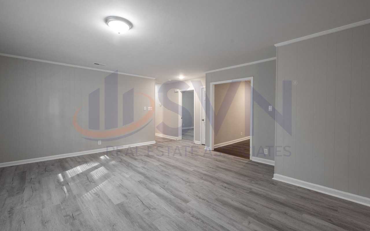 1324 Bungalow Ave - Photo 6 of 17