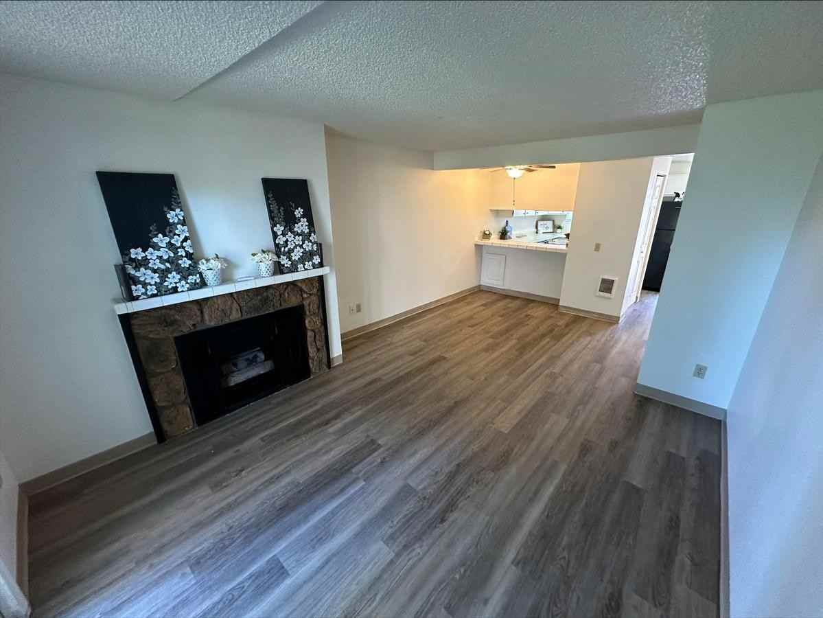 5031 W Clearwater Ave - Photo 5 of 15