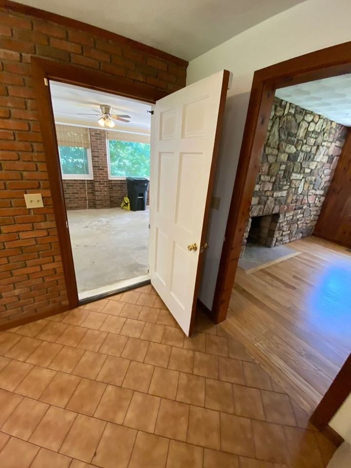 1510 Clay St Se - Photo 5 of 25