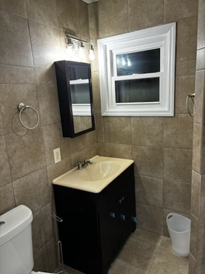 3171 Hammarskjold Dr - Photo 2 of 50