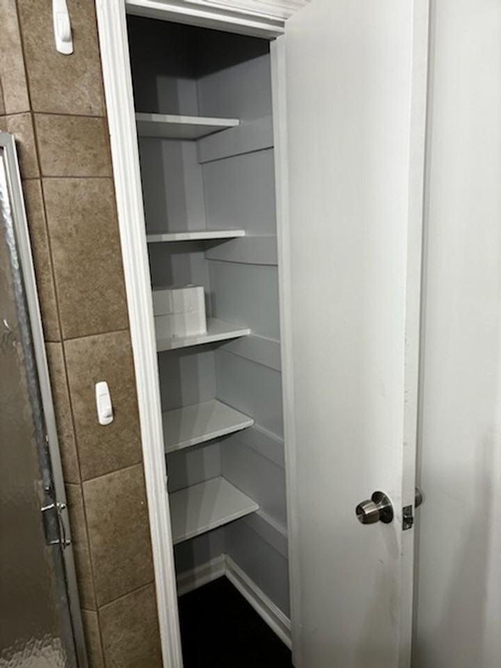 3171 Hammarskjold Dr - Photo 4 of 50