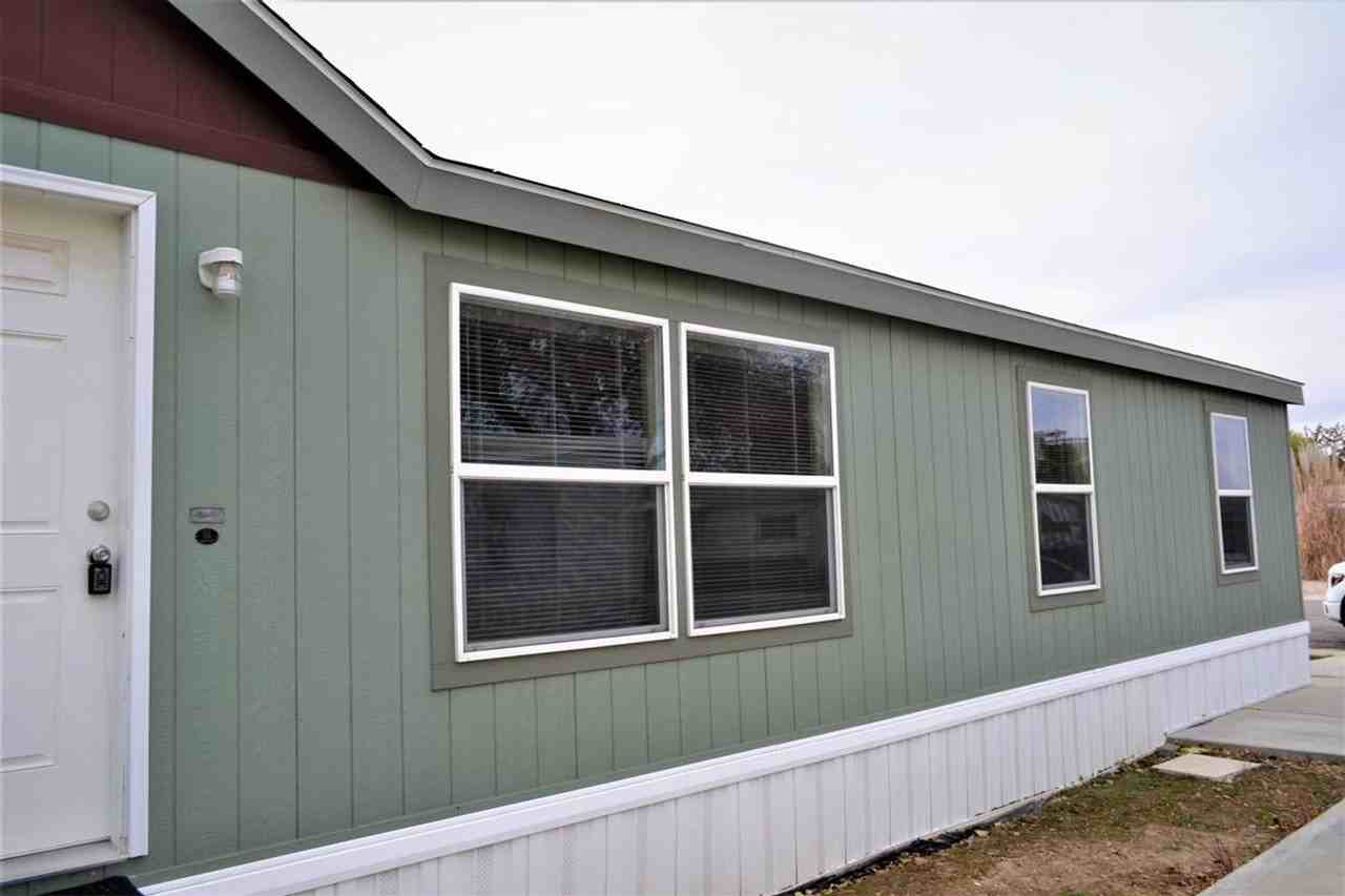 Room for rent - Photo 4 of 5