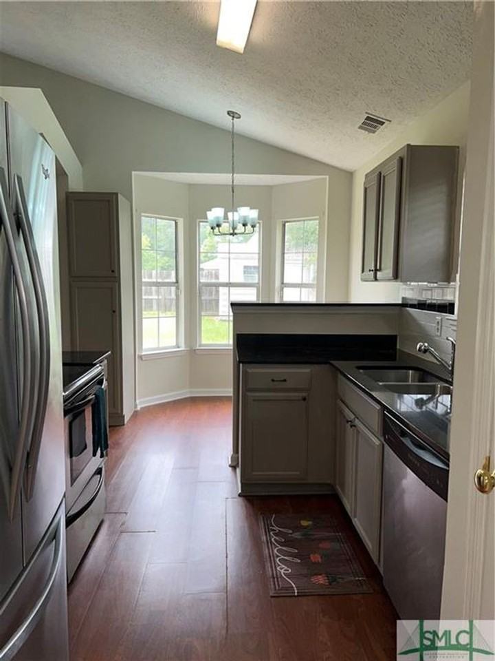 94 Woodcock Dr - Photo 6 of 28