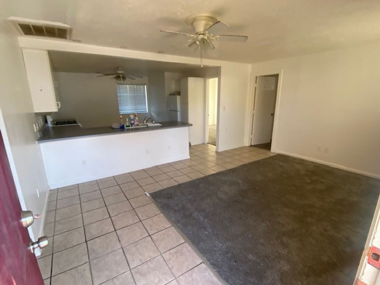 South Main Apartments - Photo 3 of 10