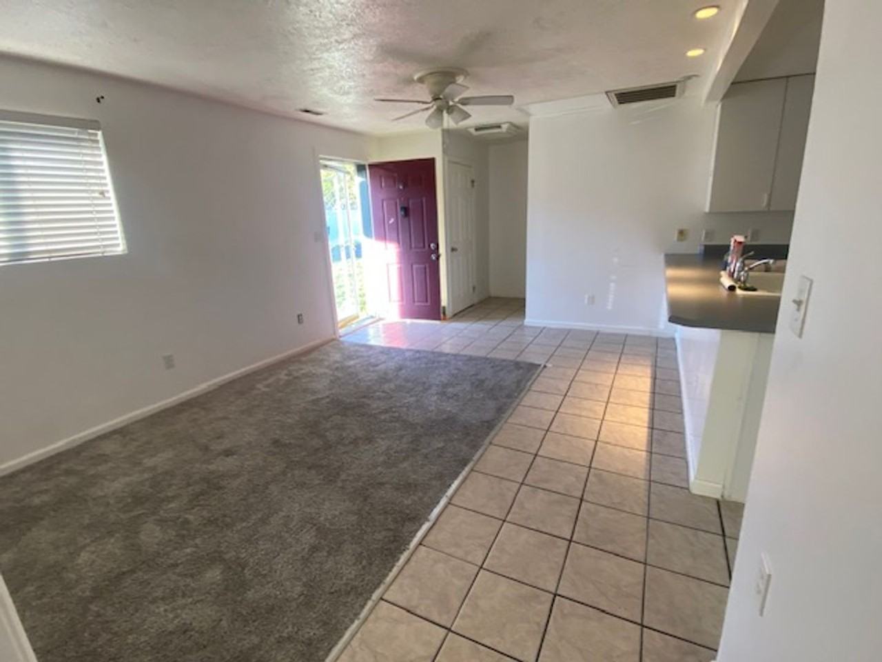 South Main Apartments - Photo 2 of 10