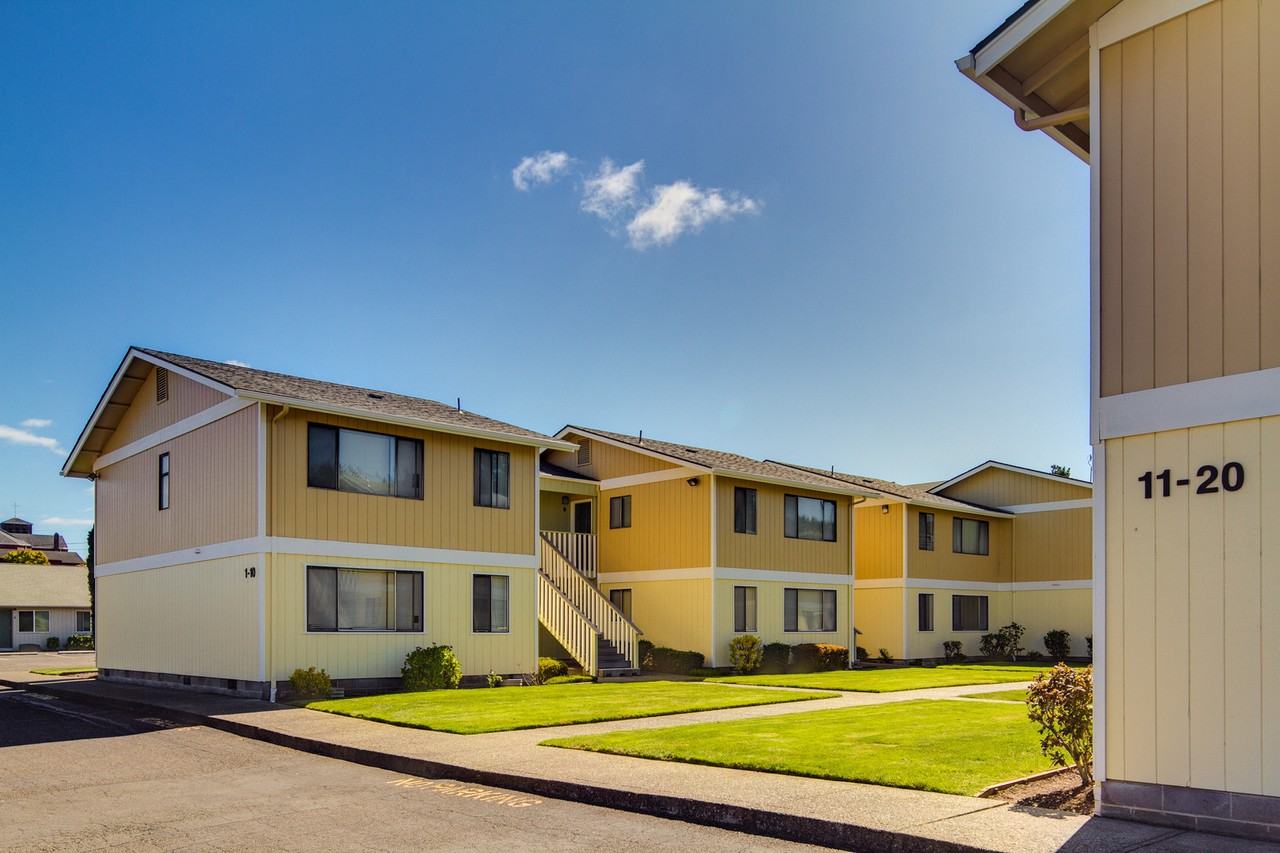 Southridge Apartments - 355 - Photo 3 of 15