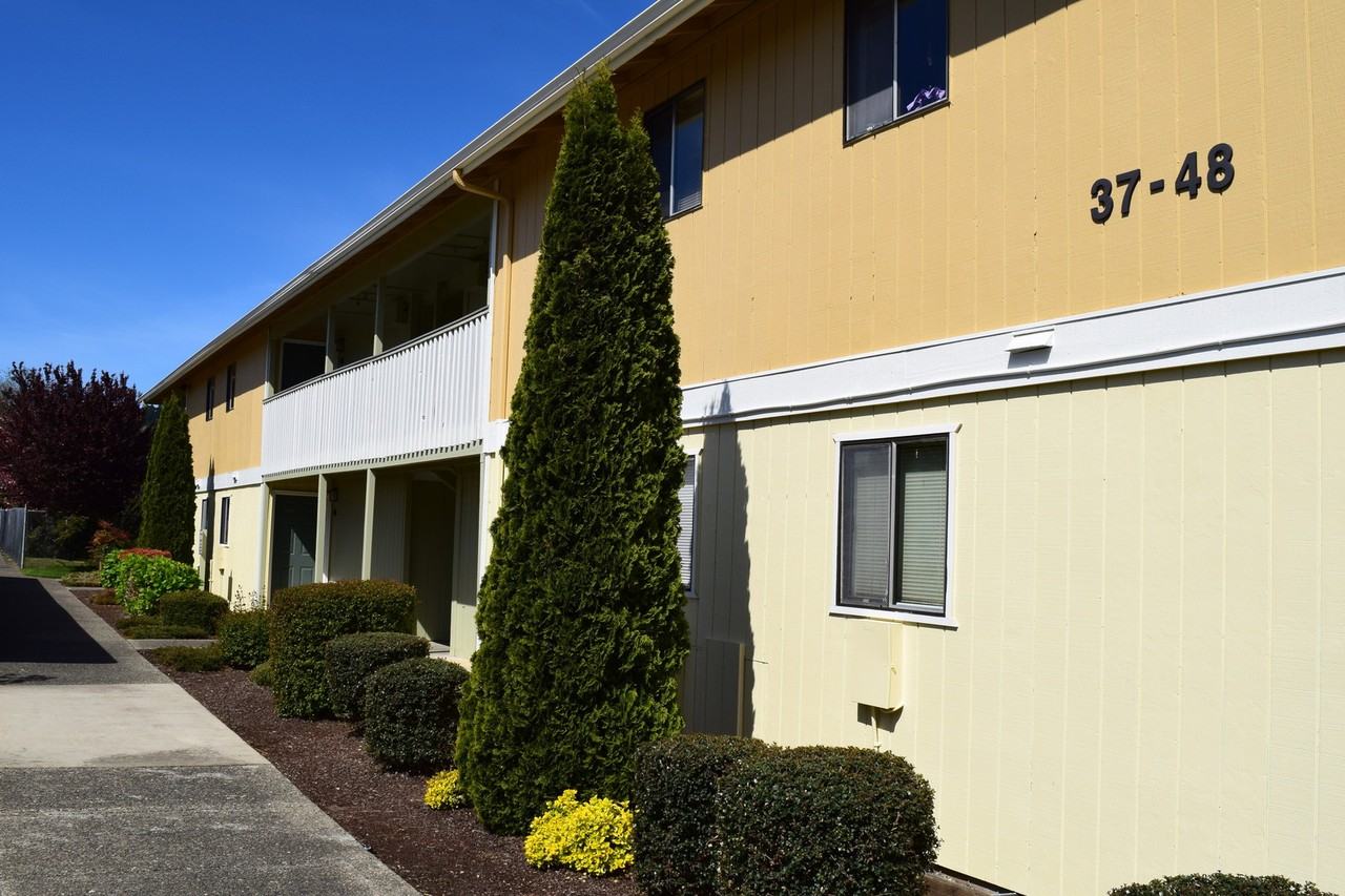 Southridge Apartments - 355 - Photo 2 of 11