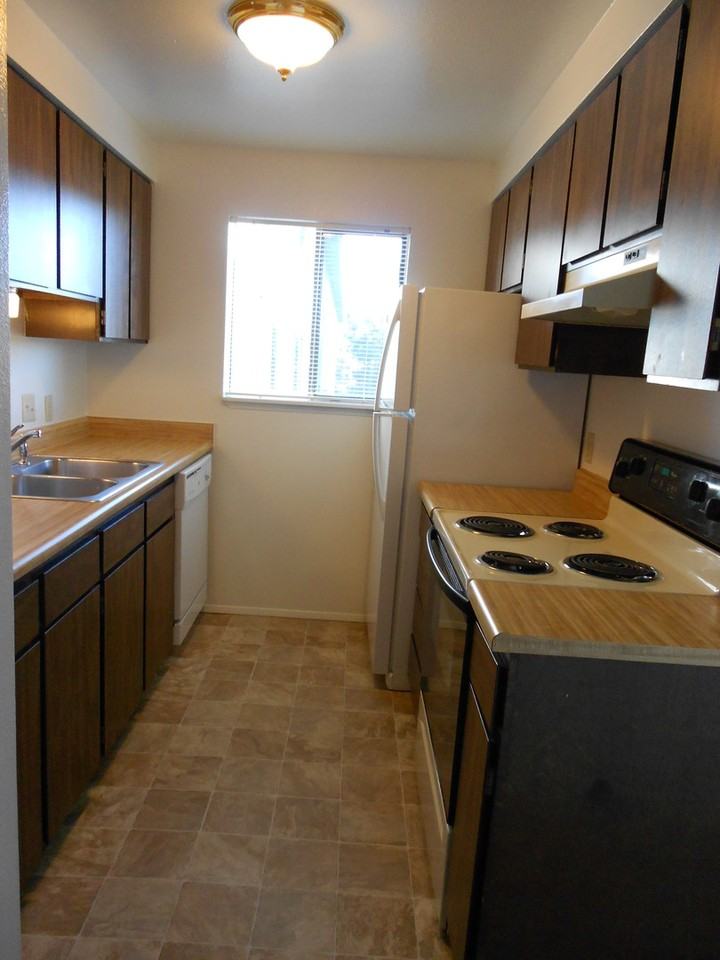 Southridge Apartments - 355 - Photo 5 of 11