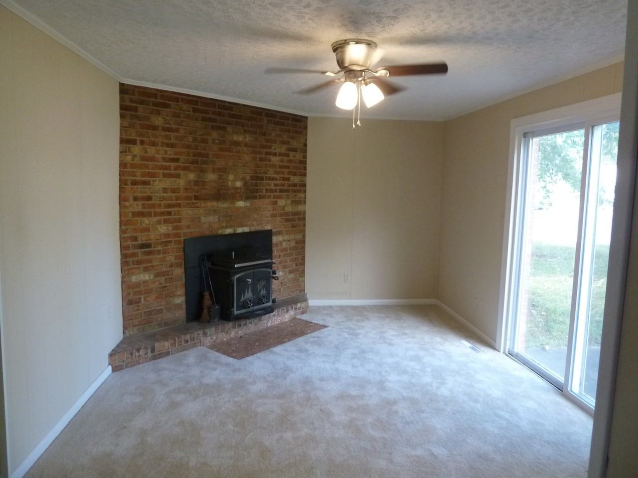 5330 Barharbor Dr - Photo 3 of 24
