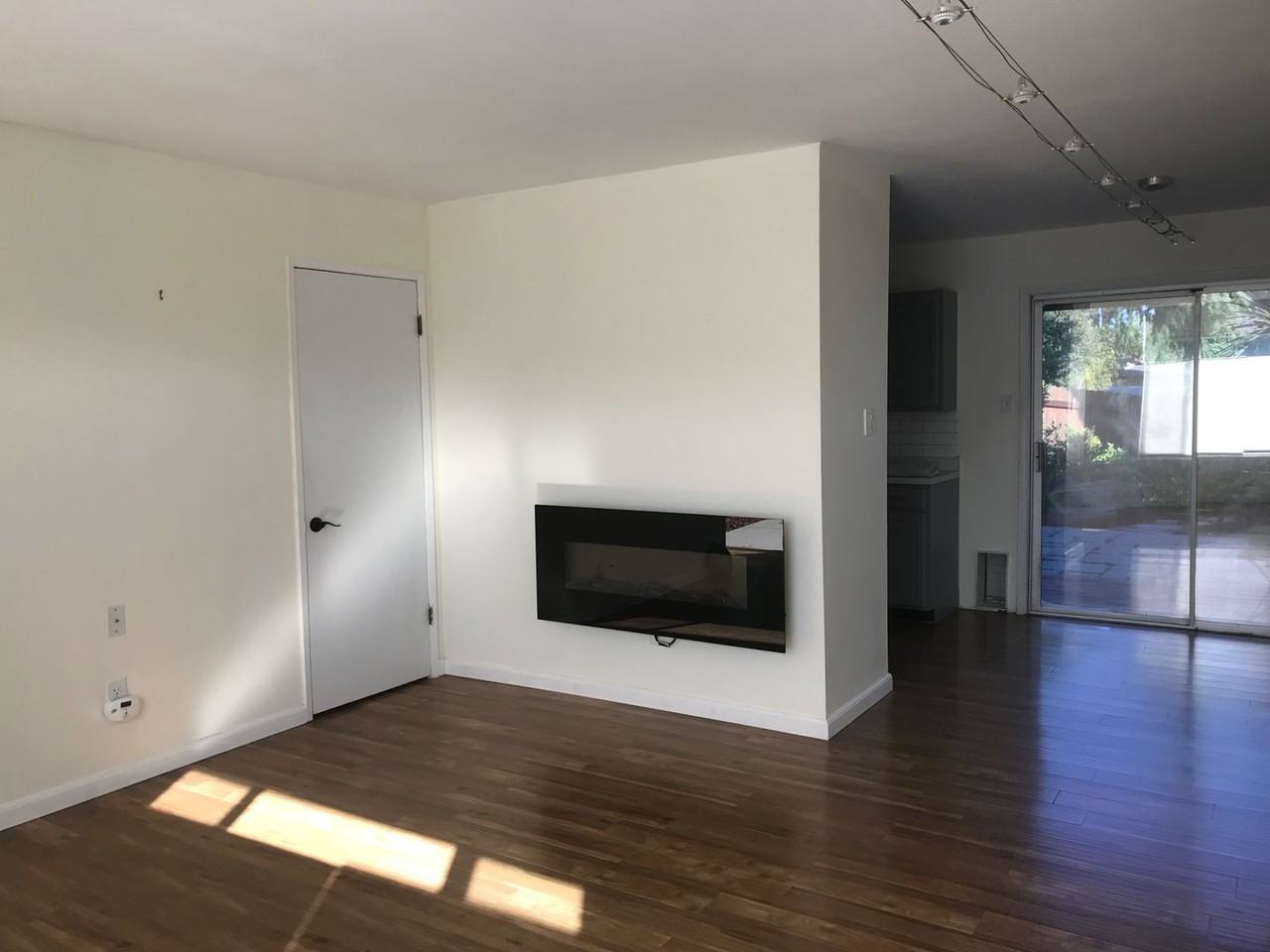 1197 Laurel Ln - Photo 3 of 16