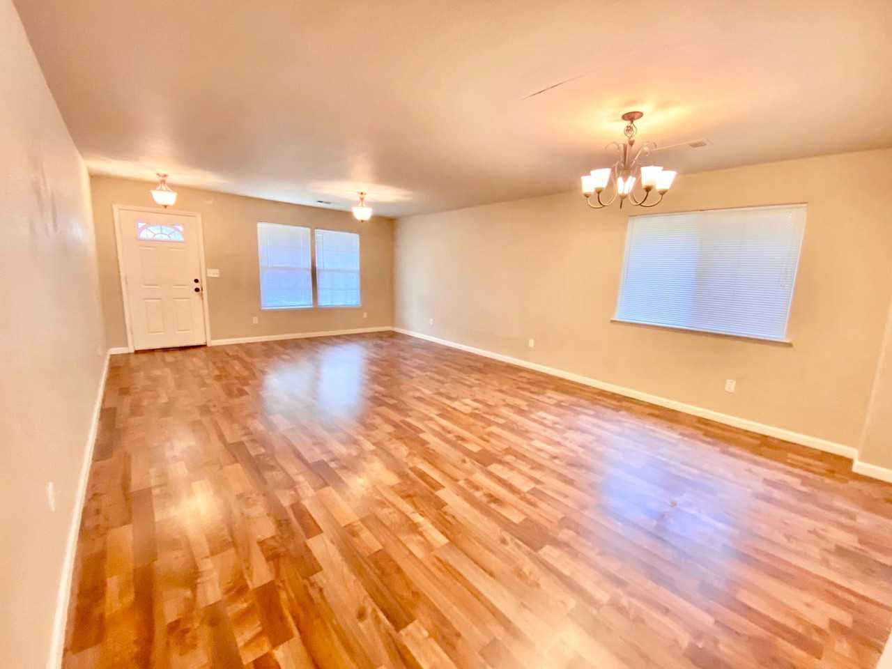 131 Mcdaniel Cir - Photo 2 of 26