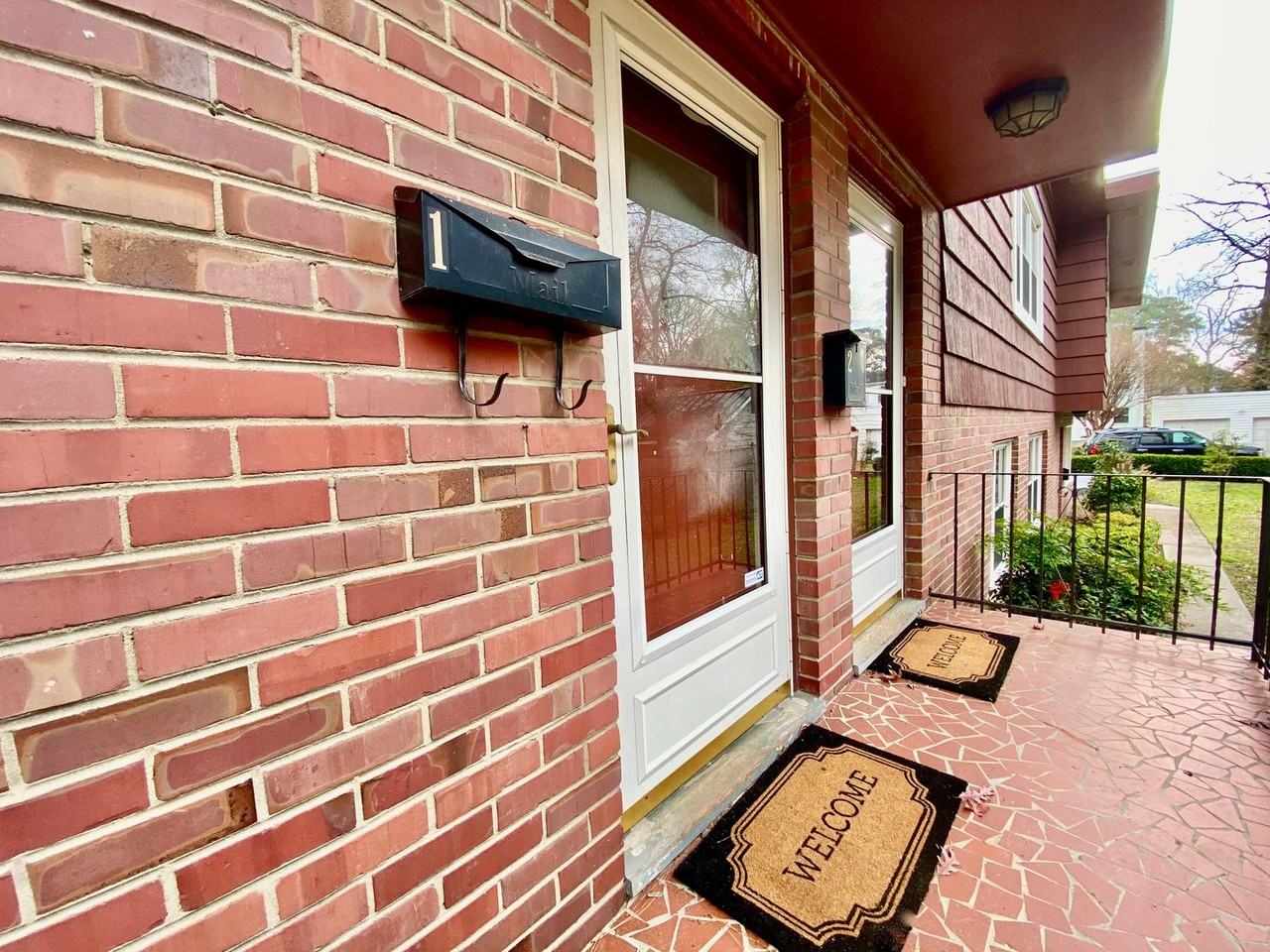 1217 Cloncurry Rd #1 - Photo 2 of 36