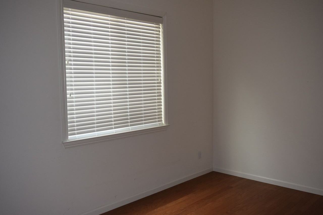 16210 Sheltered Cv E - Photo 6 of 29