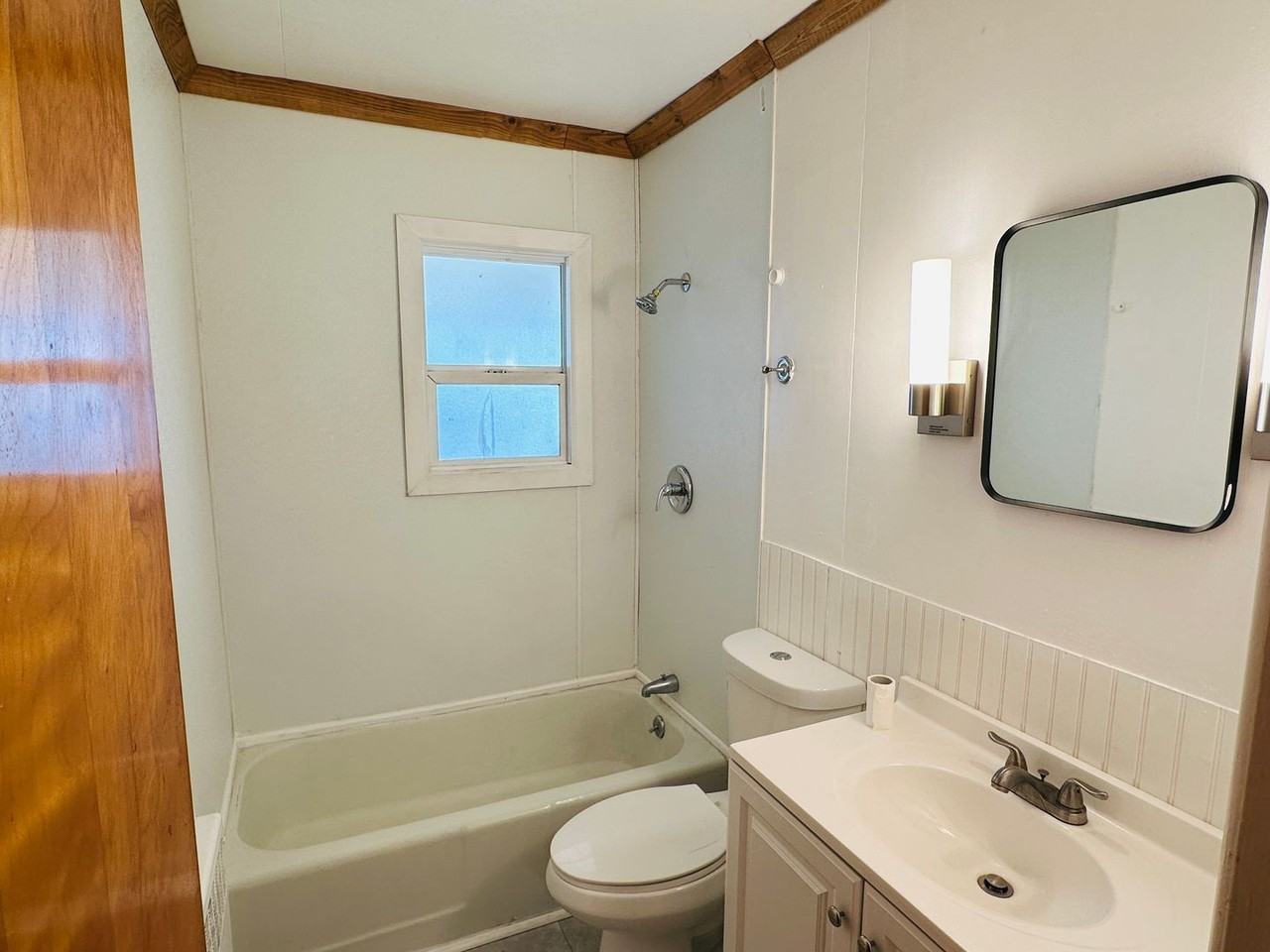 711 E Main St #11 - Photo 6 of 14