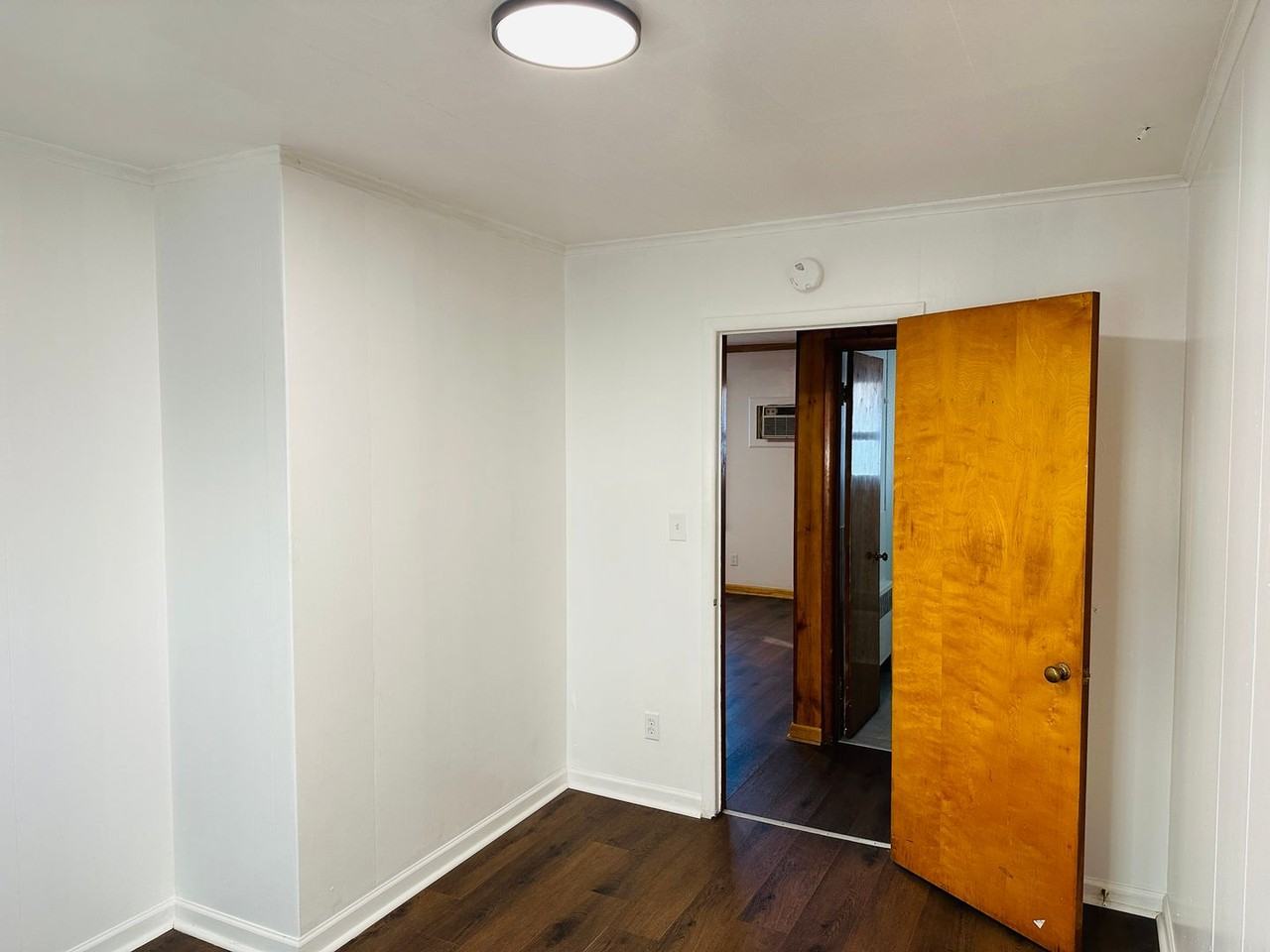 711 E Main St #11 - Photo 7 of 14