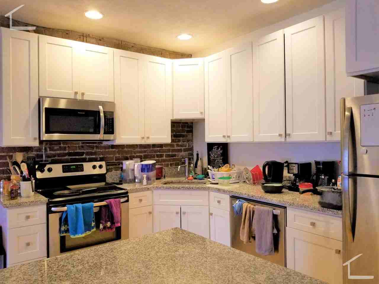 610 Columbus Ave - Photo 3 of 8