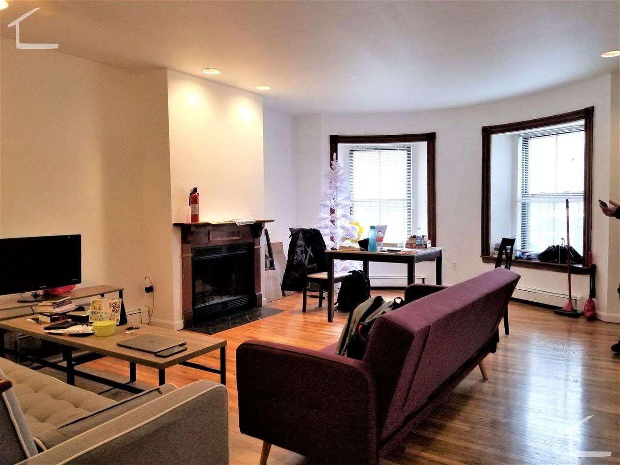 486 Massachusetts Ave - Photo 5 of 7