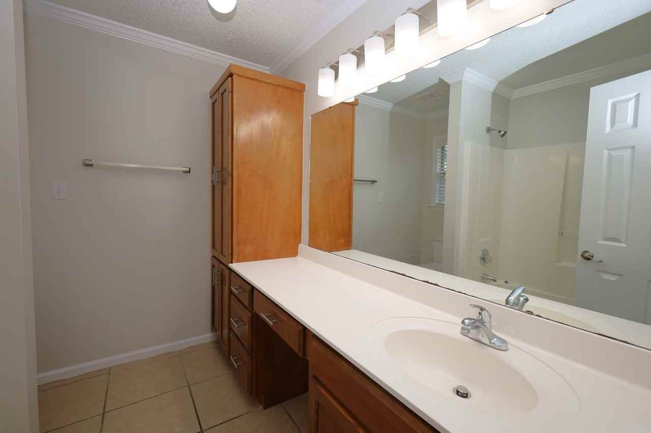 4007 Foxridge Ln - Photo 7 of 11