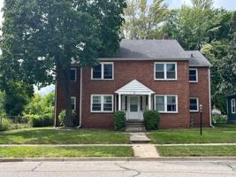 featured image of 74 Union St S #D