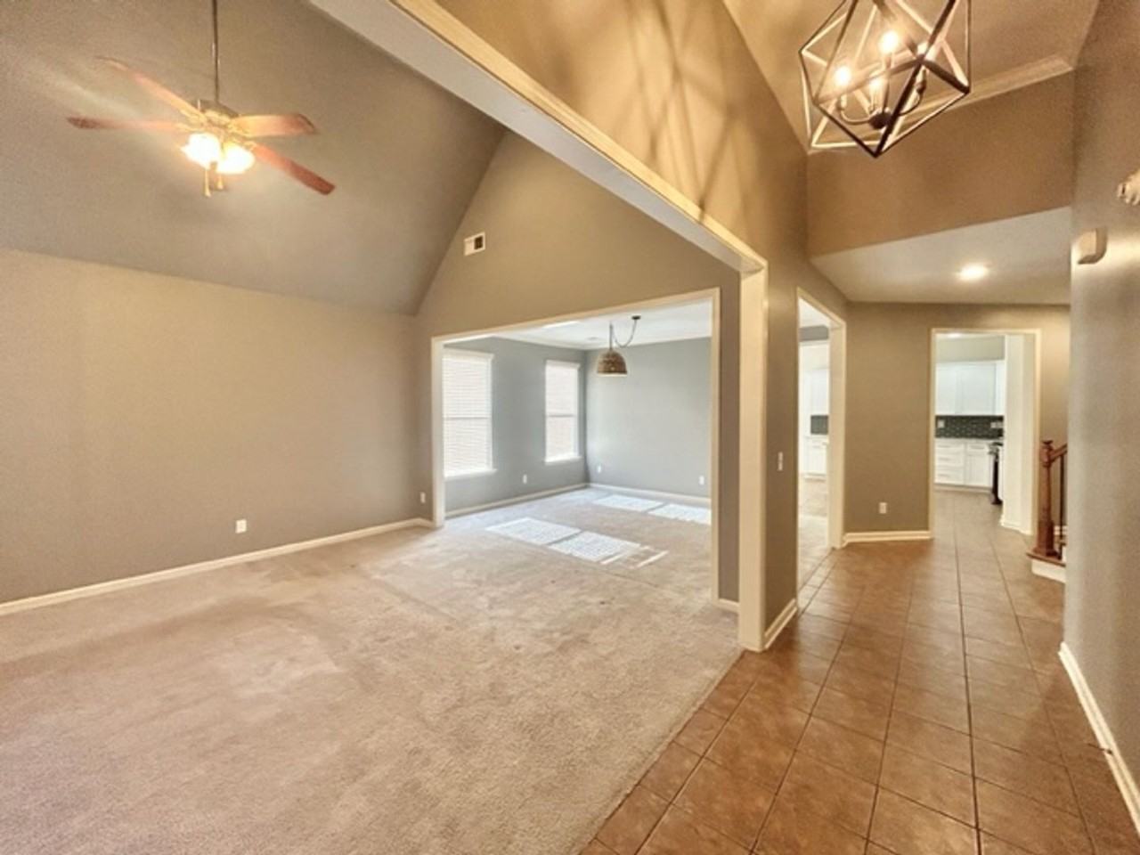 52 Maple Grove Blvd Sw - Photo 3 of 35