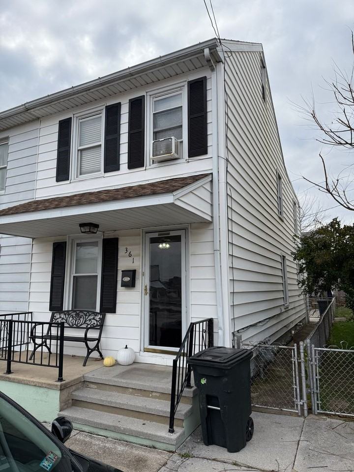 361 N Hanover St - Photo 2 of 15