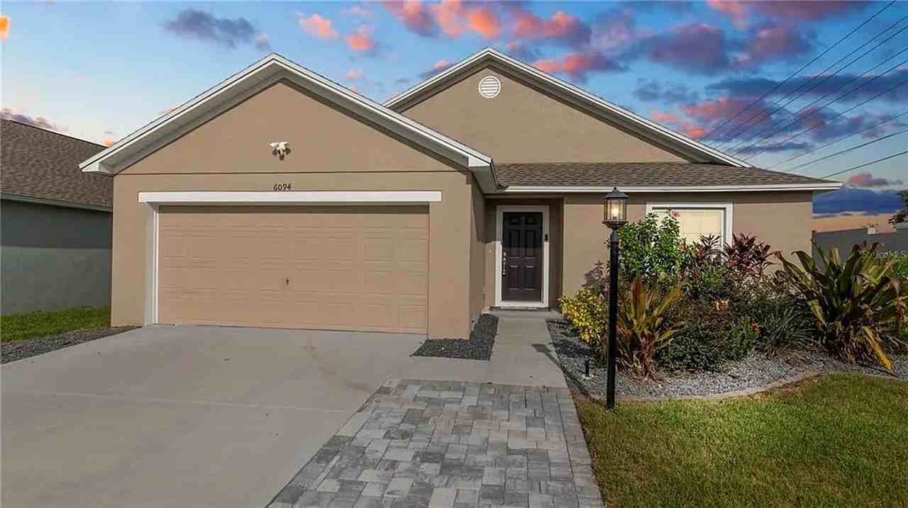 6094 Eagle Pointe Dr - Photo 2 of 14
