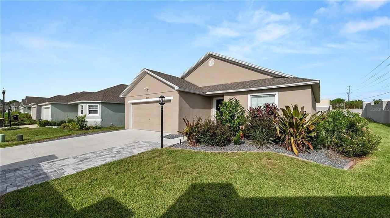 6094 Eagle Pointe Dr - Photo 4 of 14