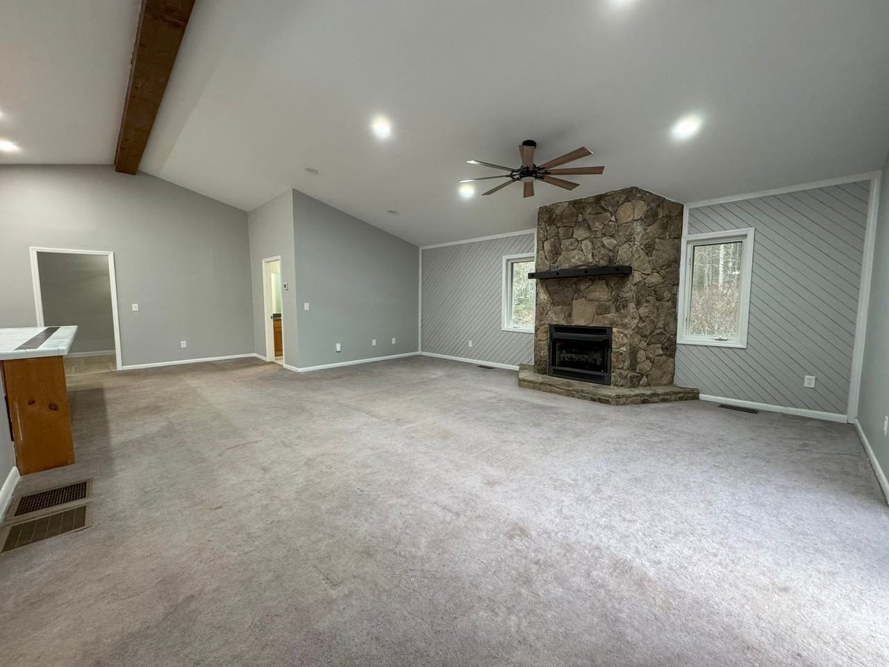 171 Myers Dr - Photo 2 of 17