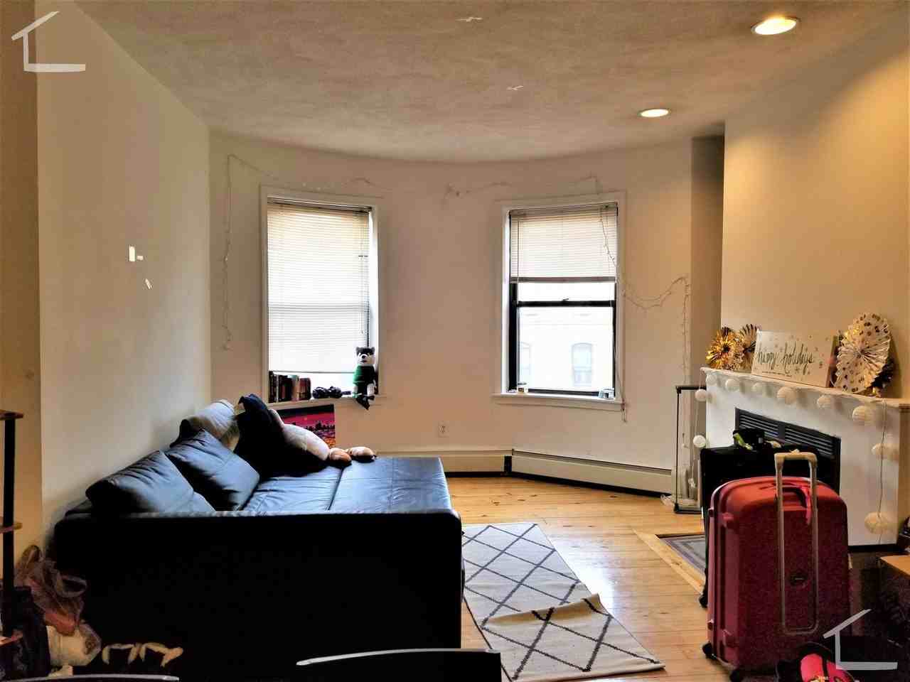 610 Columbus Ave - Photo 6 of 22