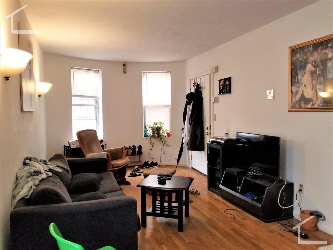 24 Saint Cyprians Pl - Photo 4 of 7