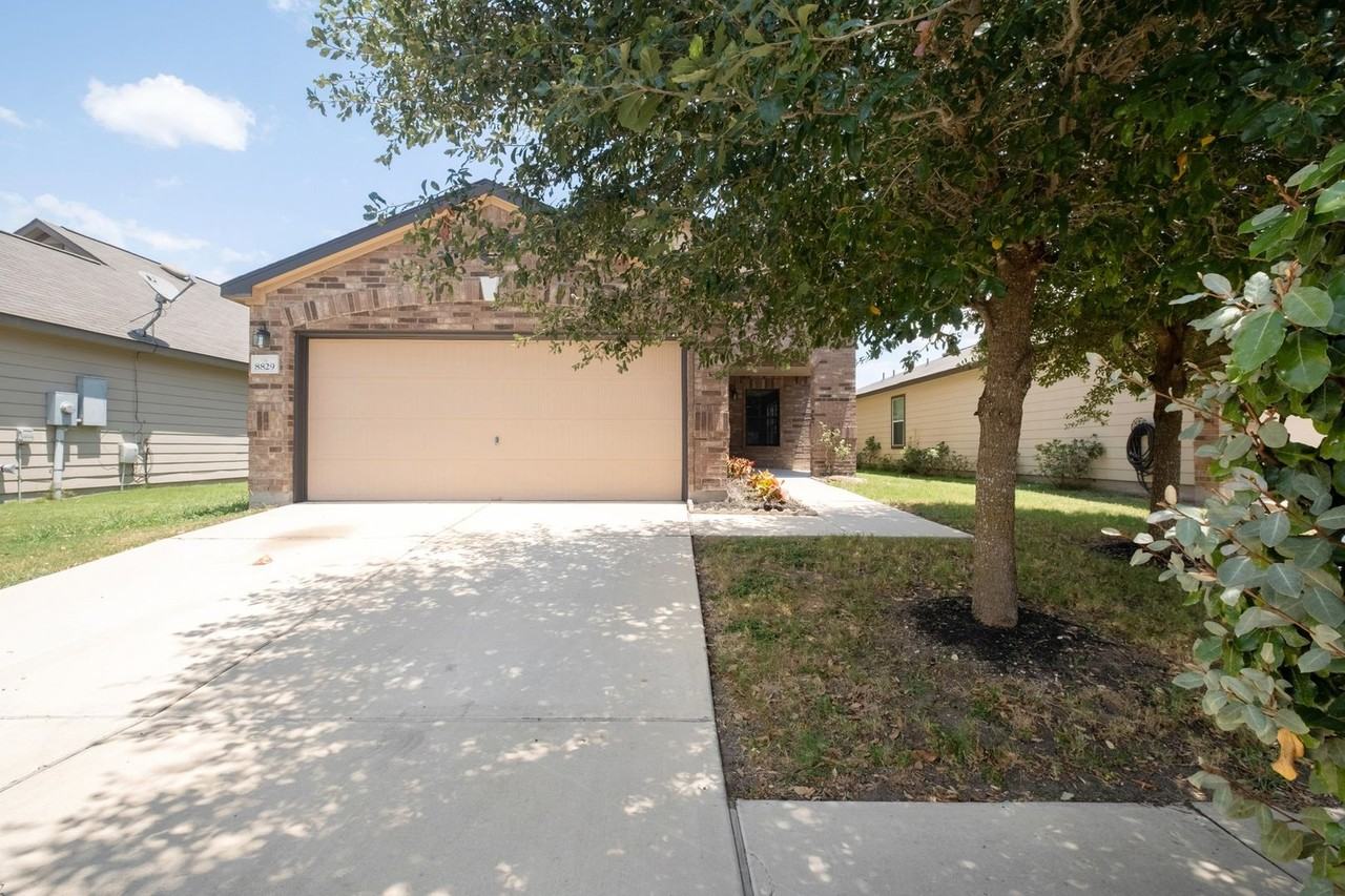 8829 Stambourne St - Photo 2 of 29