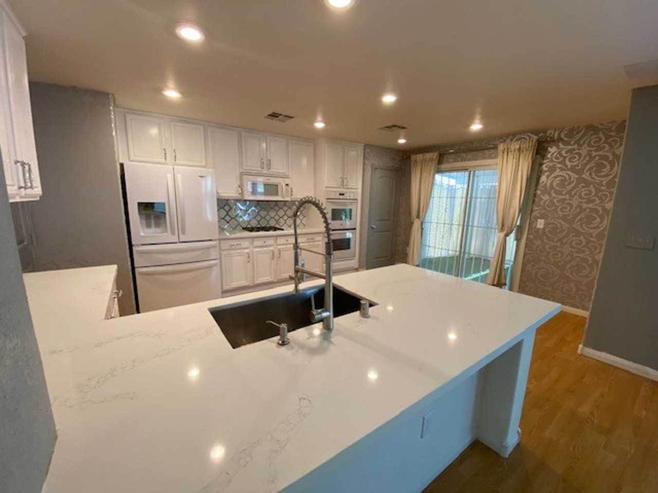 321 Copper Pine Ave - Photo 4 of 26