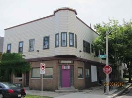 featured image of 901 E Wright St