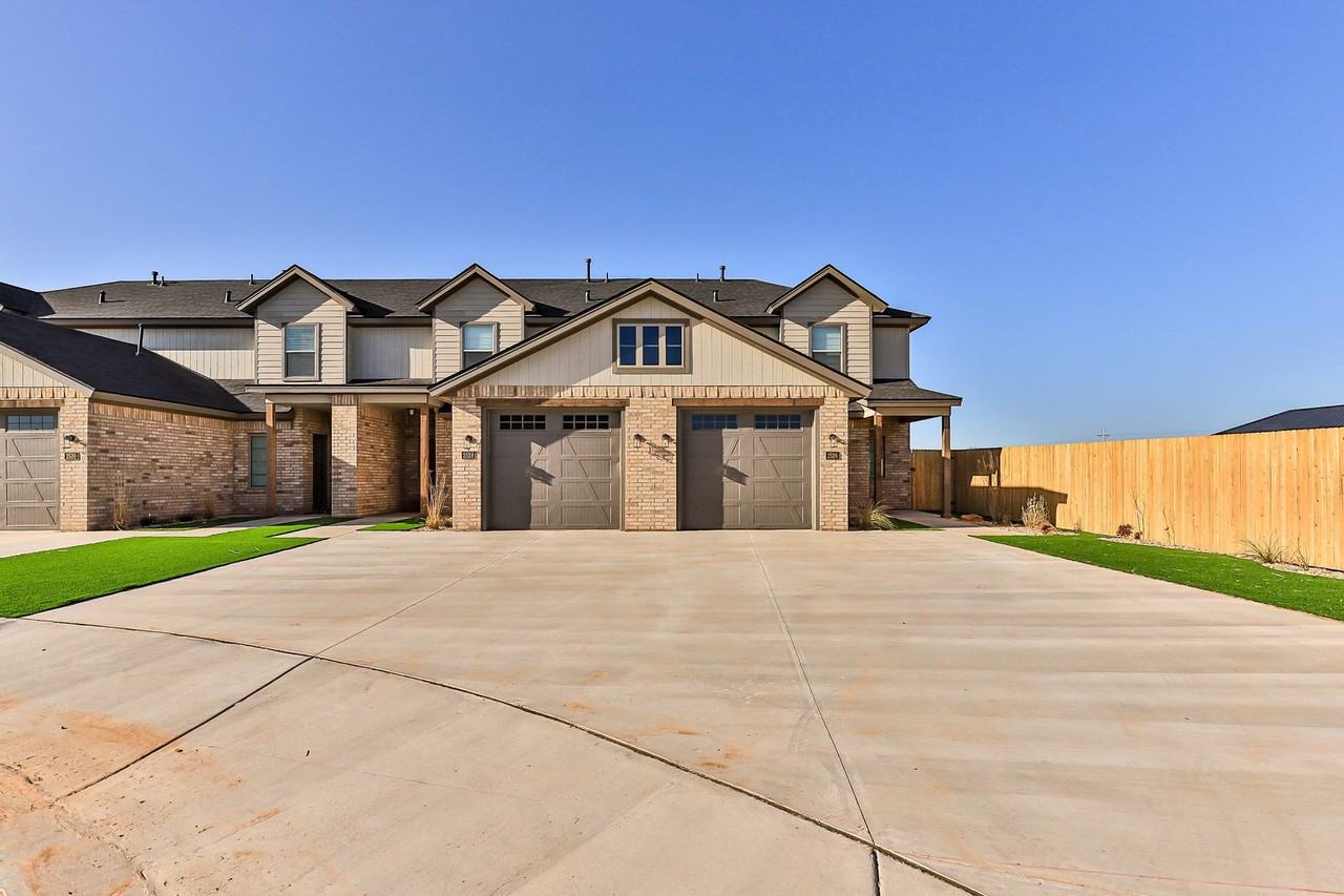 2528 138th St - Photo 2 of 35