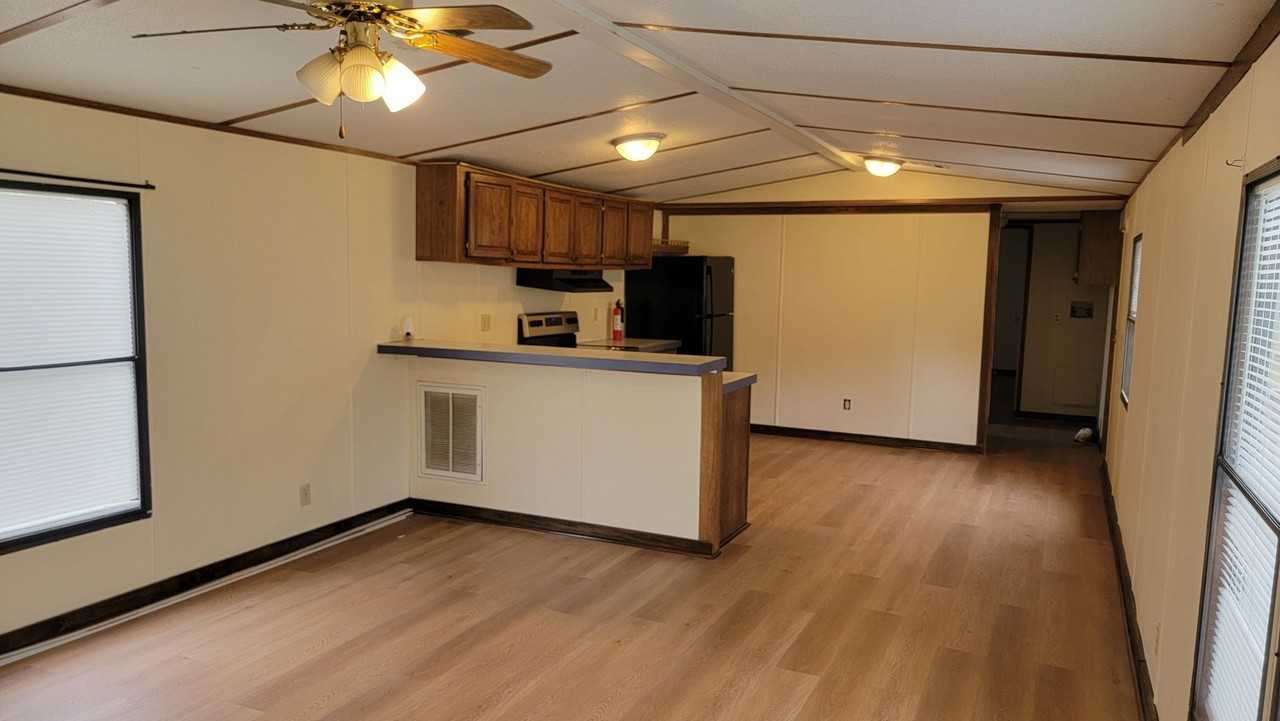 2201 Se 126th Way - Photo 4 of 10