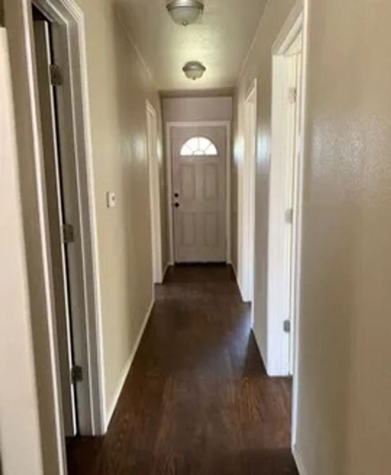 717 East Tulane Street - Photo 2 of 10