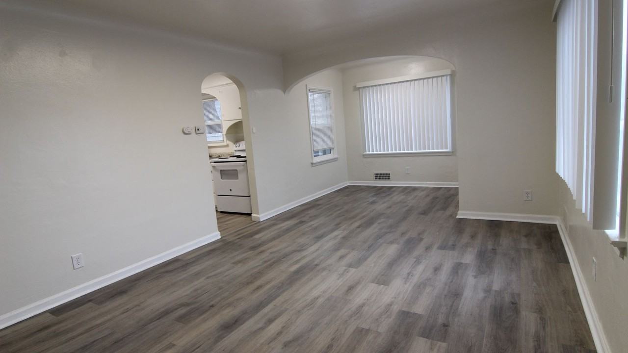 440 E Sutter St - Photo 2 of 29