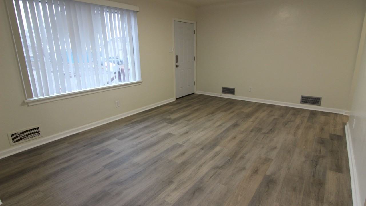 440 E Sutter St - Photo 3 of 29