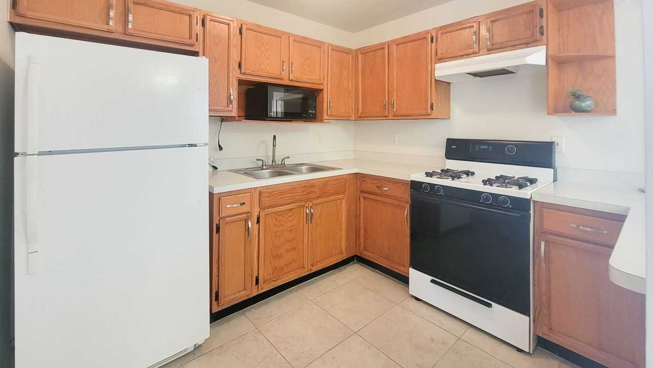 10449 Valle Suave Dr - Photo 3 of 12