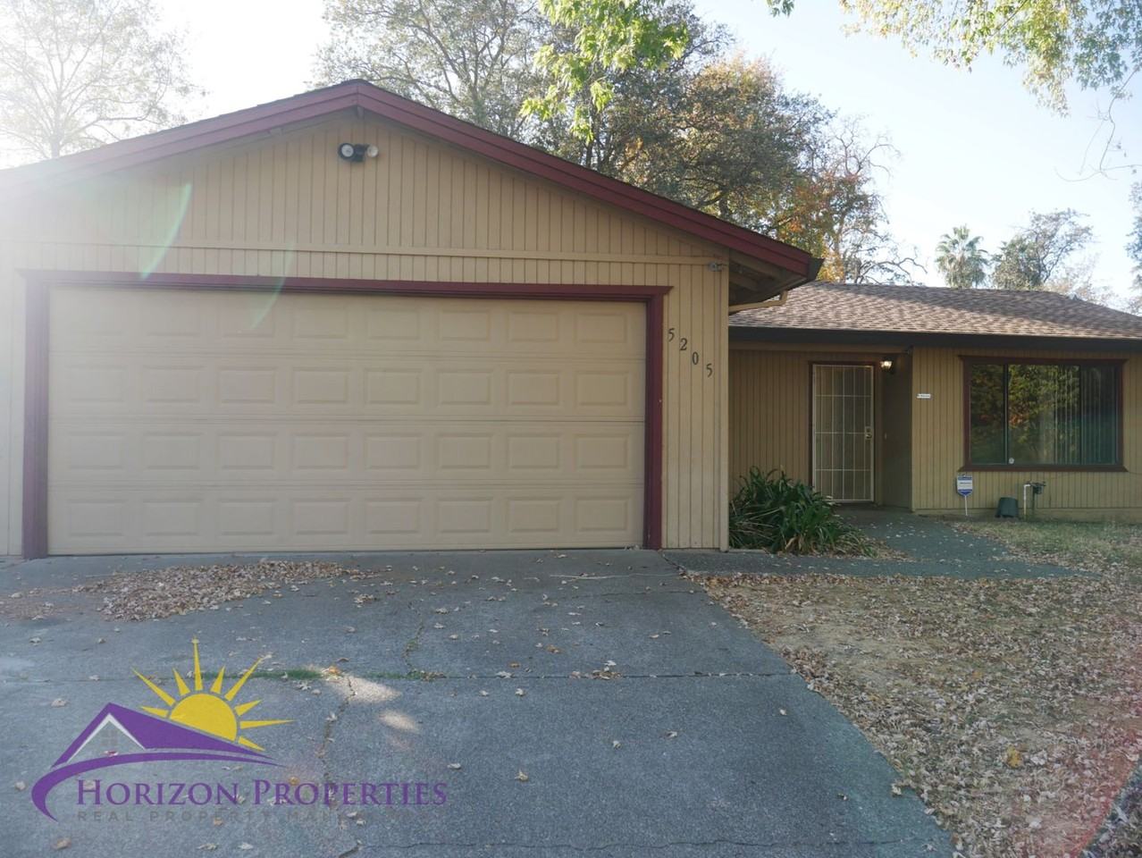 5205 Roseana Ct - Photo 2 of 28