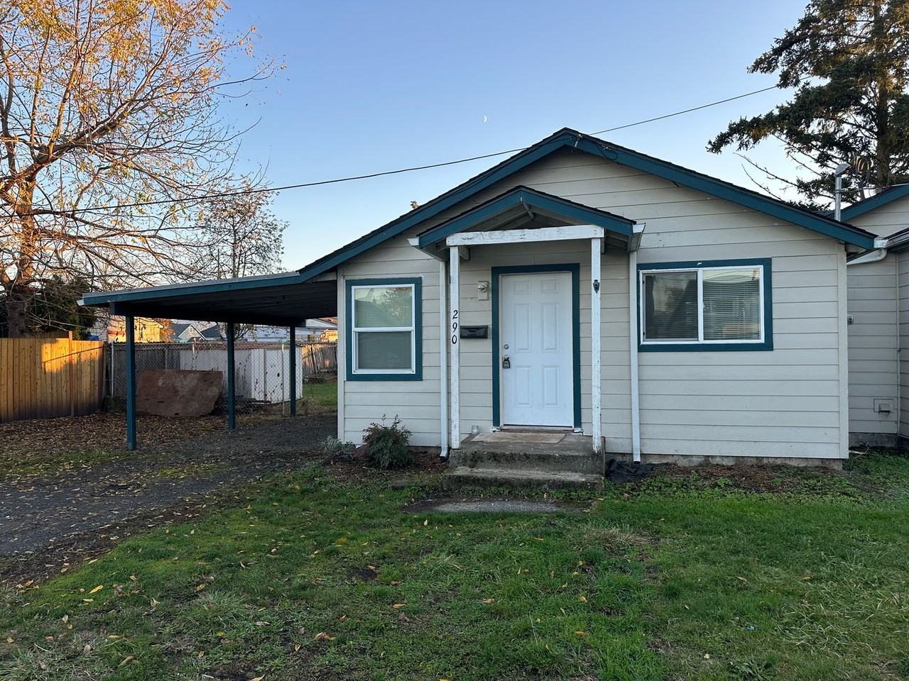 290 19th St - Photo 2 of 23