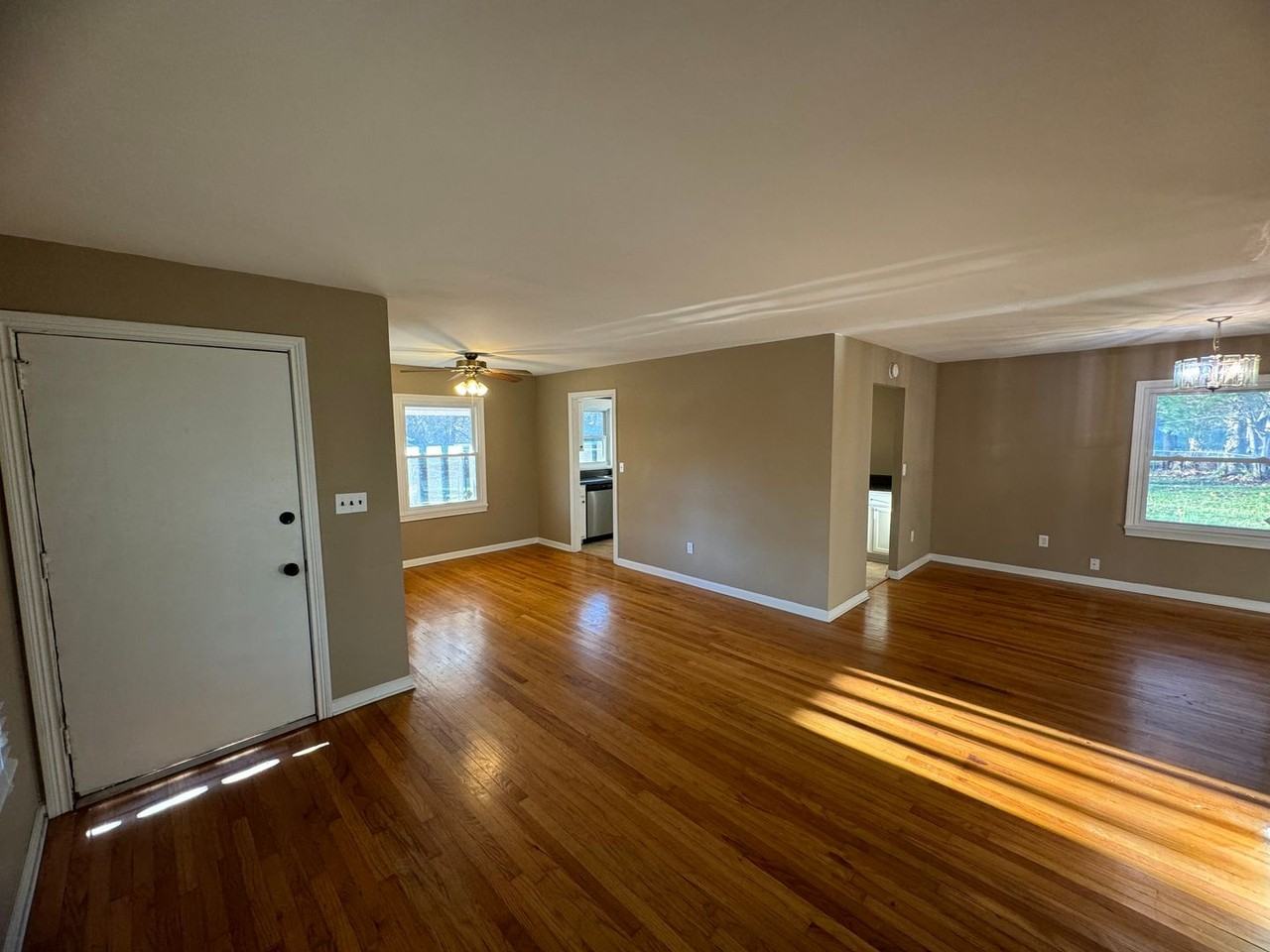 18 W Bel Air Blvd - Photo 4 of 17