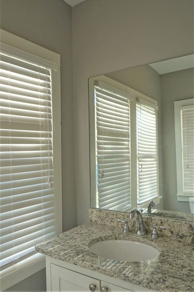 929 Nw 24th St - Photo 6 of 28